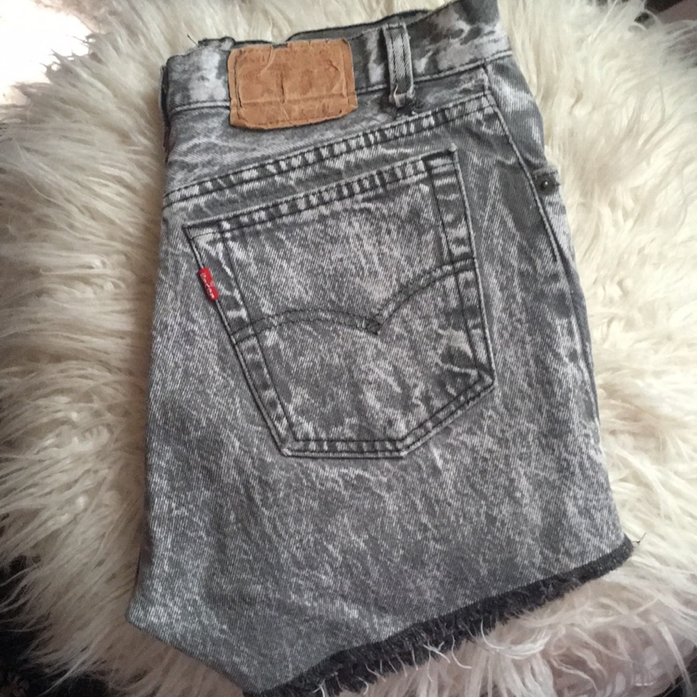 Levi’s cutoff shorts! 27 waist